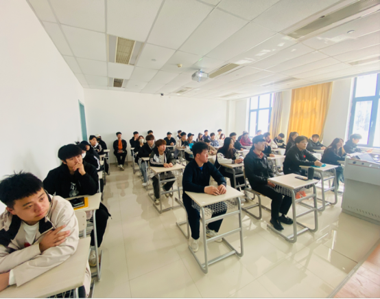 黑白体育APP下载