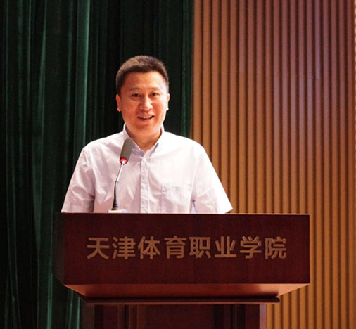 黑白体育手机版