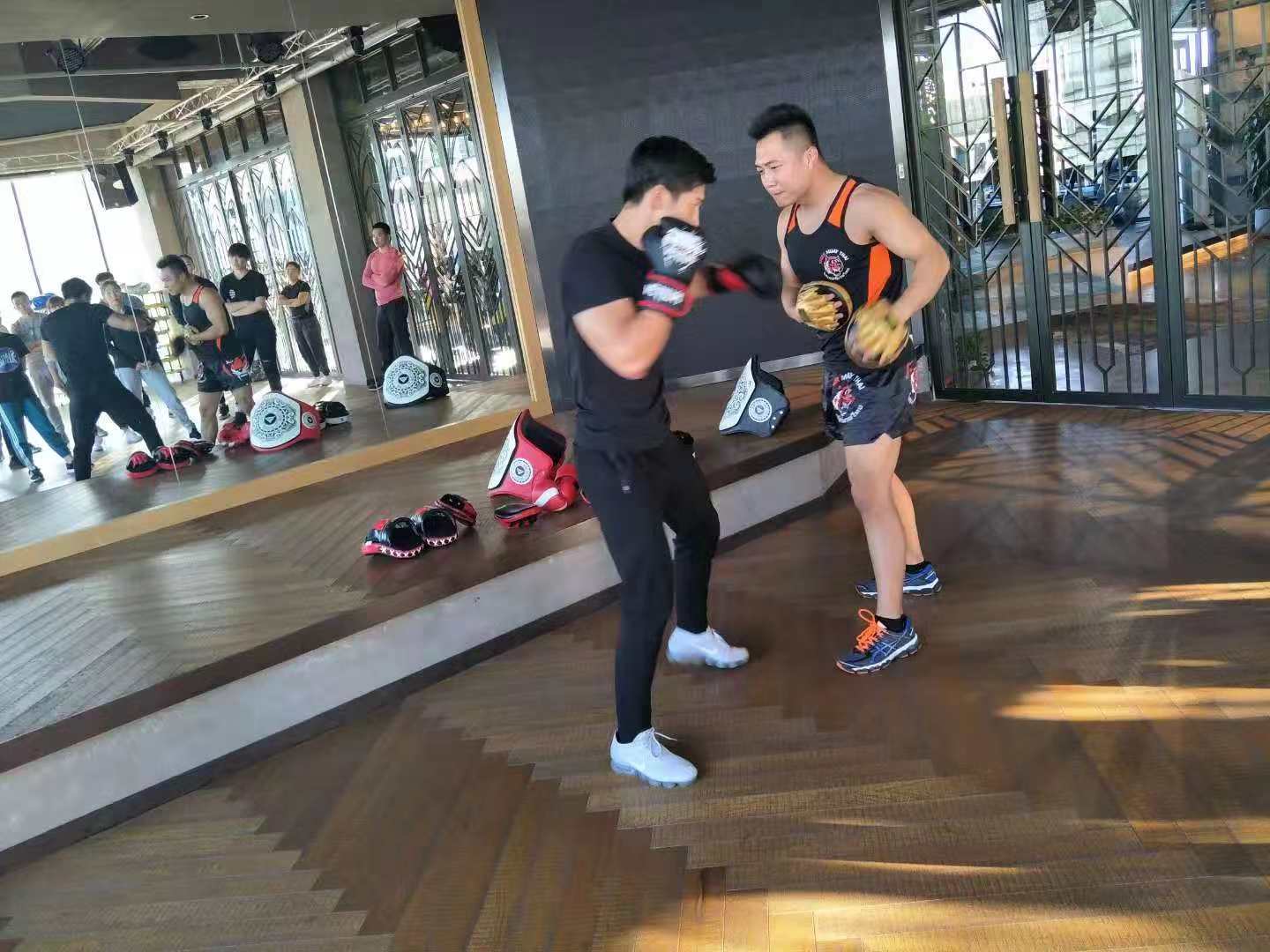 黑白体育赛事资讯平台